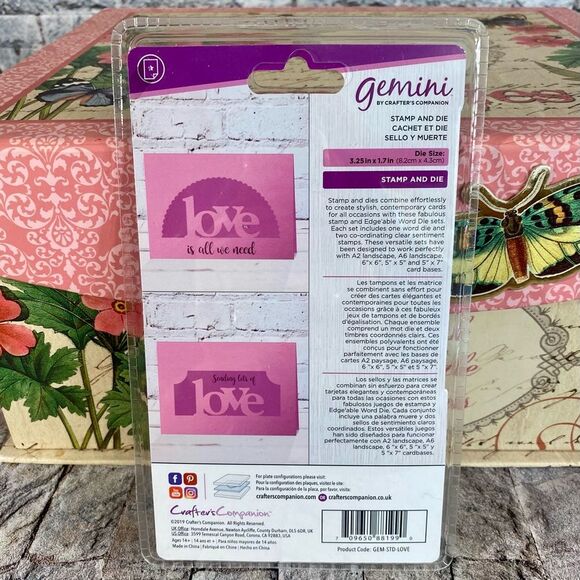 Gemini Crafters Companion Love Stamp Die Set 3.25 by 1.7 Card Making Scrapbooks - Picture 4 of 4